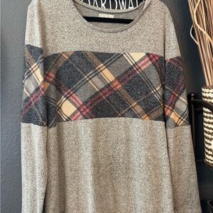 Gray Plaid Long Sleeve Maurice’s Top!